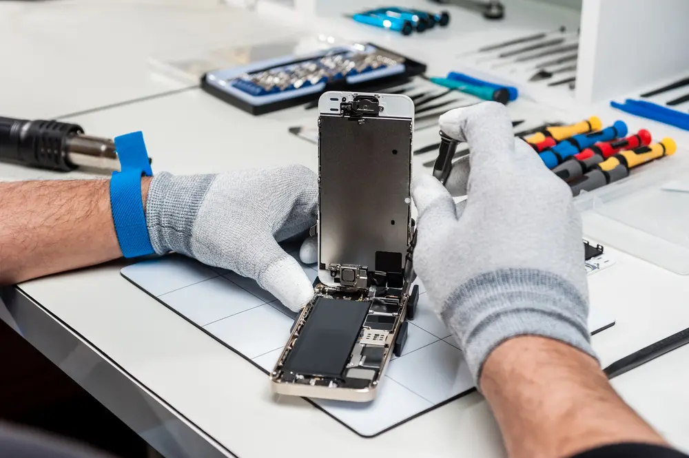 iPhone-repair-service
